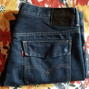 Levi jeans